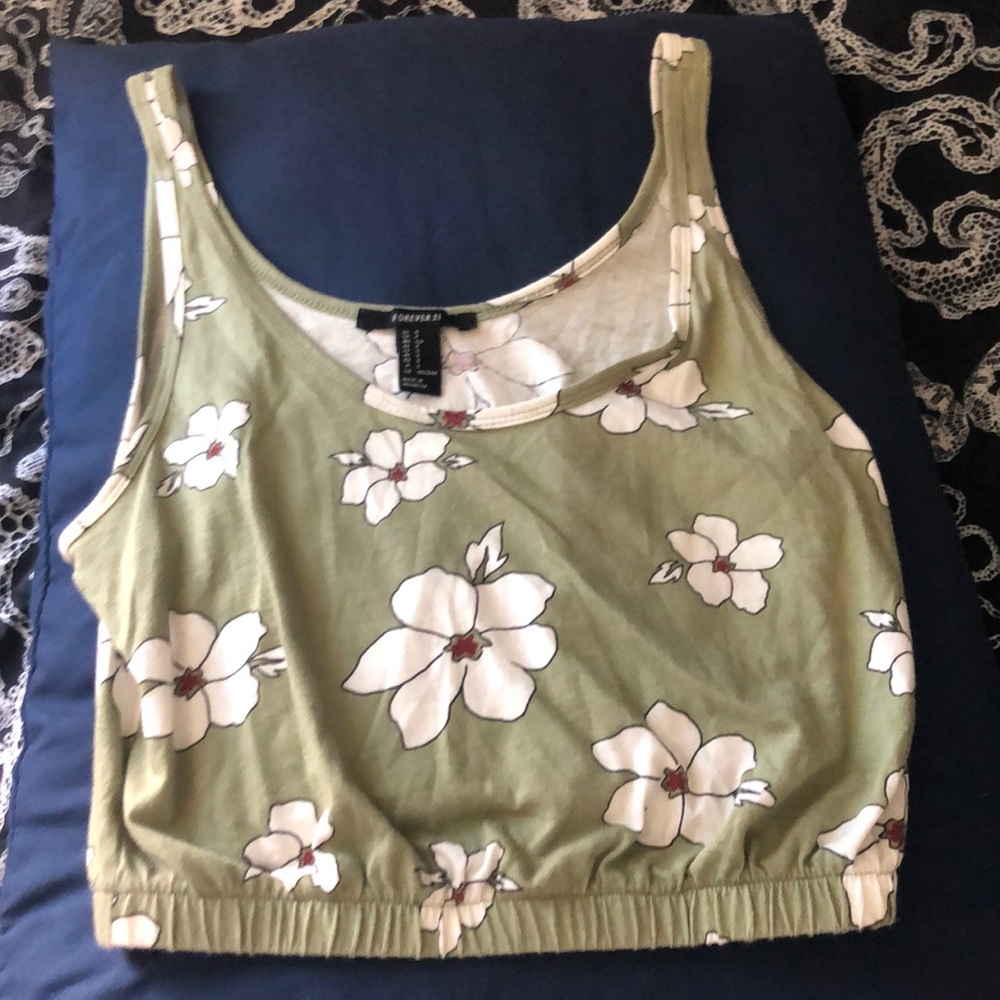 Crop top